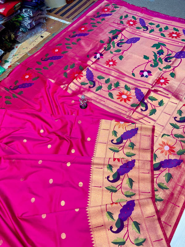 Premium paithani family outfits - color pink