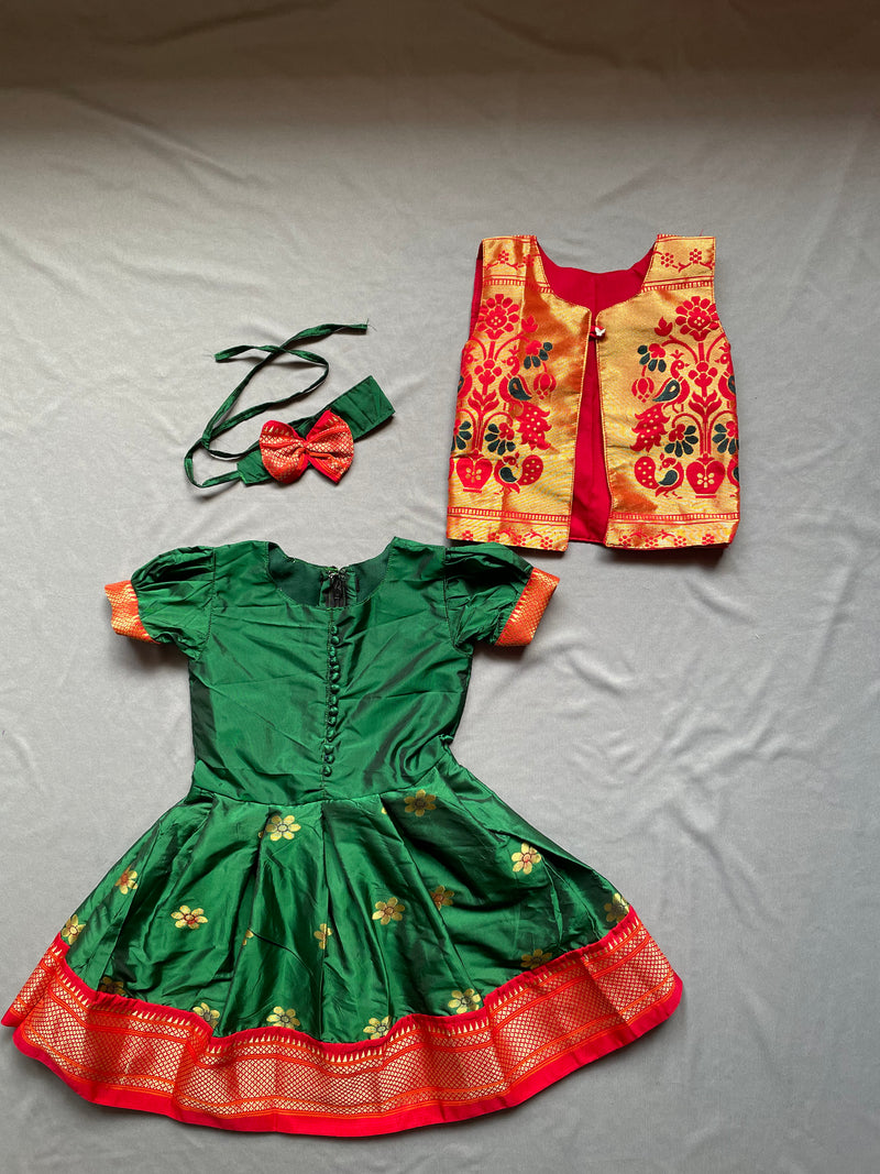 Girls premium green paithani frock(balloon sleeve) with red Jacket